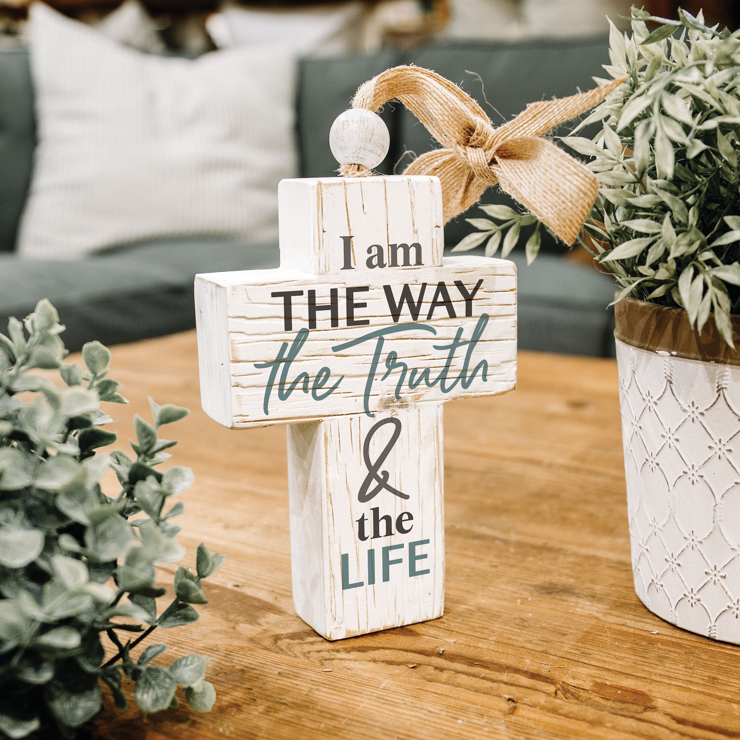 ****I Am The Way The Truth And The Life Tabletop Cross Décor