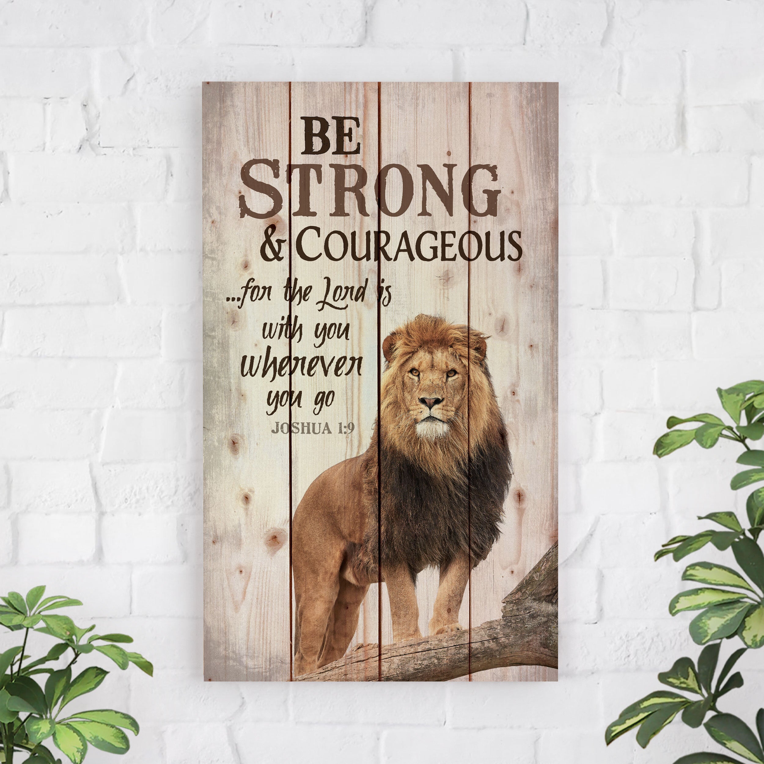 Be Strong & Courageous Joshua 1:9 Pallet Décor
