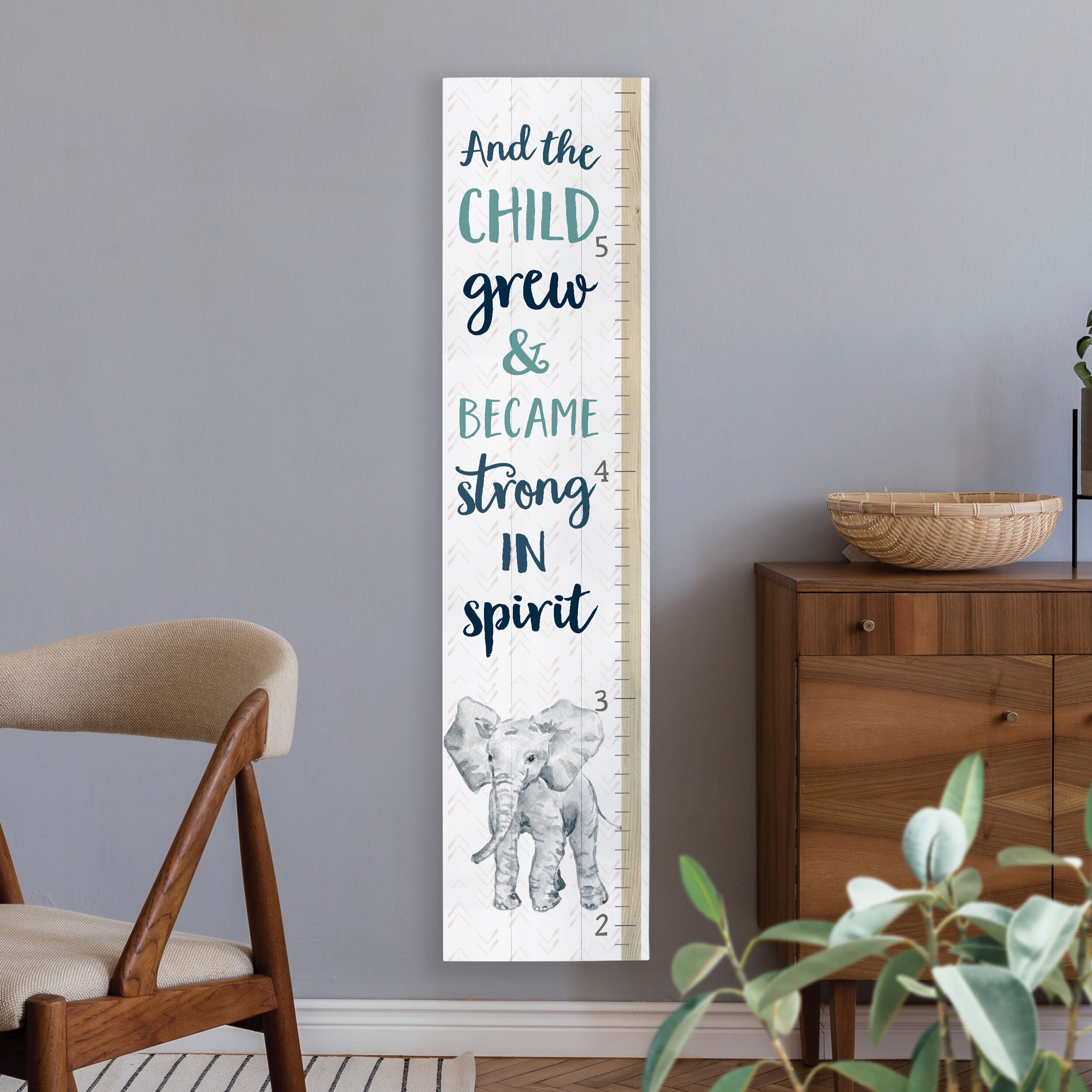 **And The Child Grew And Became Strong Growth Chart Pallet Décor